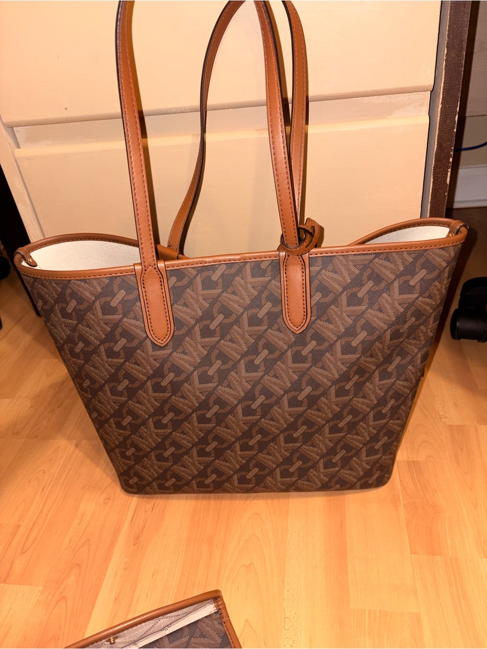 NWT Michael Kors Eliza Large East West Open Tote Bag - Brown/ Luggage - Picture 10 of 16